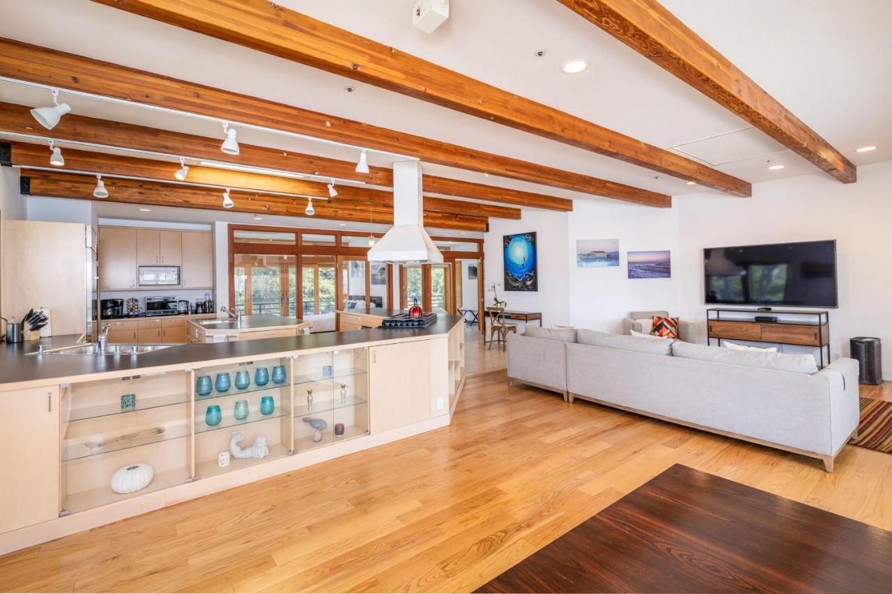 Luxury Beachfront Penthouse Walk To The Beach Restaurants Entertainment Half Moon Bay Eksteriør bilde